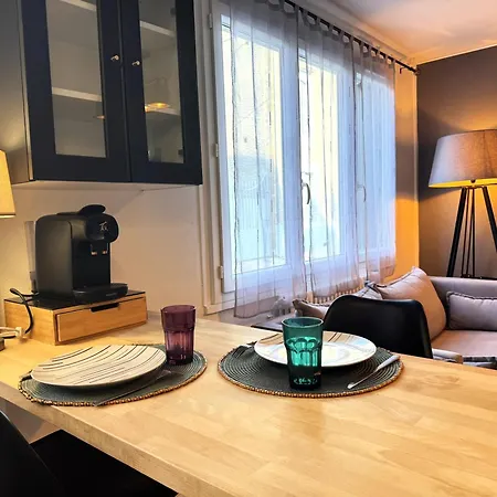 Escapade A Moulins, Elegant Rez-de-chaussee Et Parking Gratuit