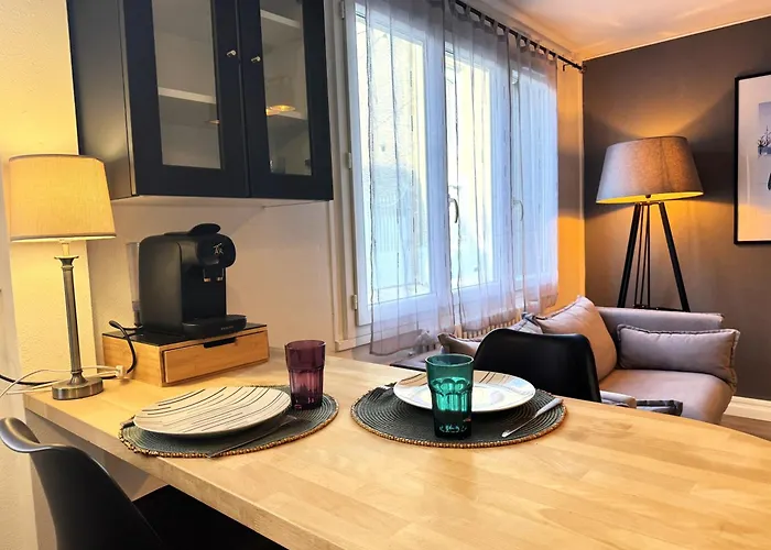 Escapade A Moulins, Elegant Rez-de-chaussee Et Parking Gratuit